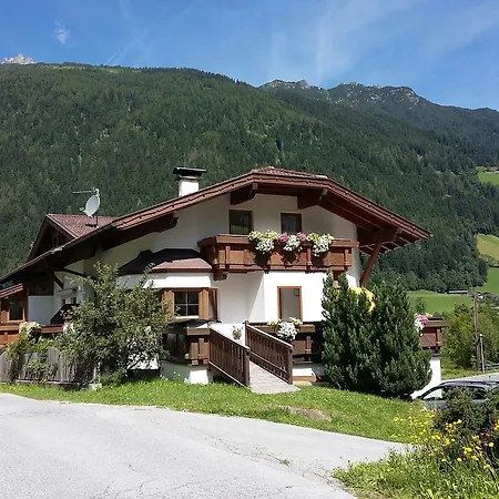 Apartment Haus Pinnistor *