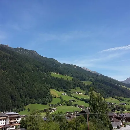 Apartment Haus Pinnistor