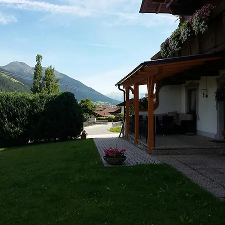 Apartment Haus Pinnistor *