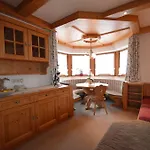 شقة Haus Pinnistor