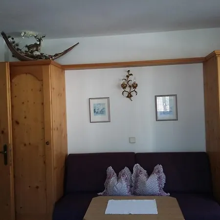 Haus Pinnistor ניוסטיפט אים סטובאיטל